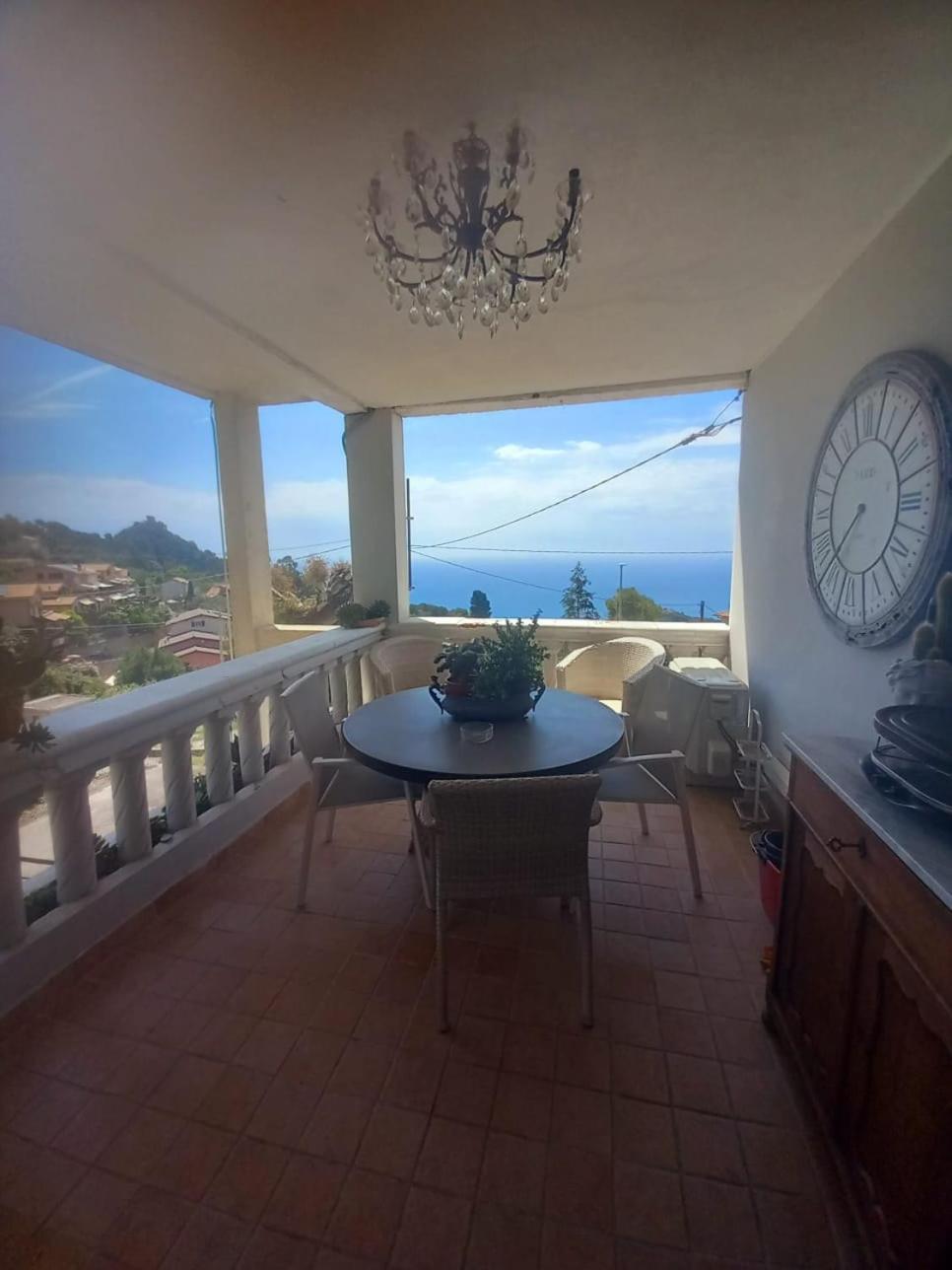 Dolci Risvegli Appartamento Vista Mare Вентимилья Номер фото