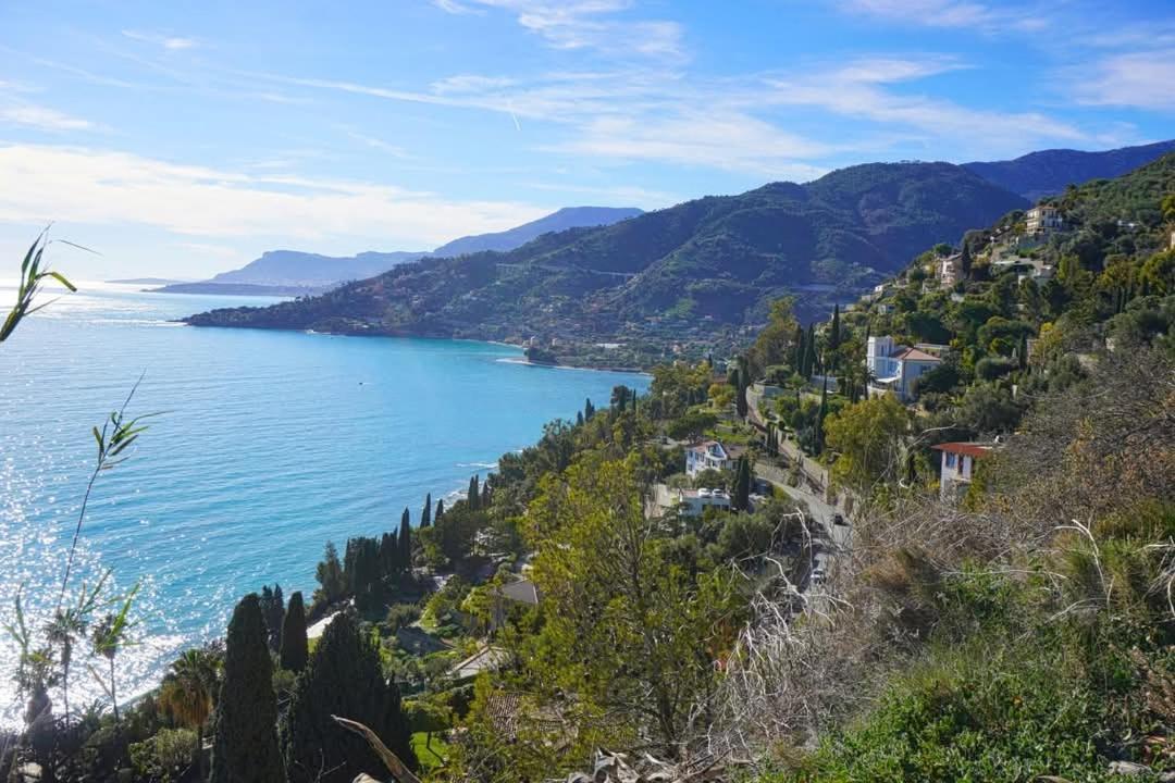 Dolci Risvegli Appartamento Vista Mare Вентимилья Экстерьер фото
