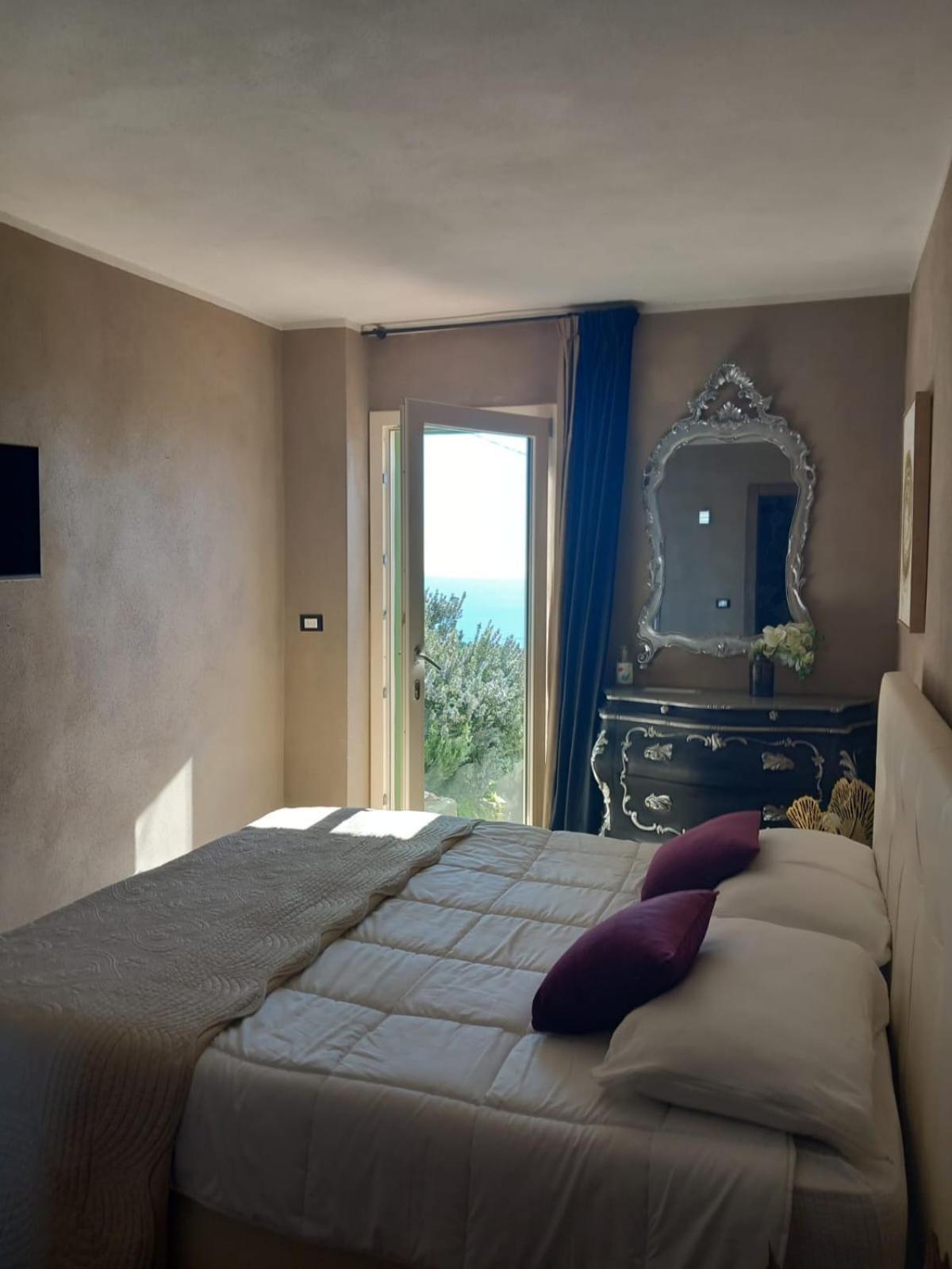 Dolci Risvegli Appartamento Vista Mare Вентимилья Номер фото